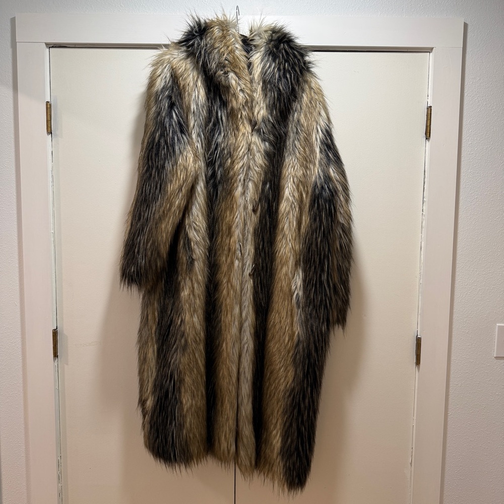 Fabulous Furs Elegant Faux Fur Coat in Black and Tan